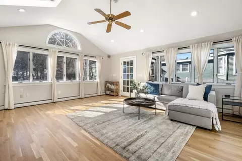 Living - 48 Spring St, Wakefield, MA 01880 photo 2 of 2