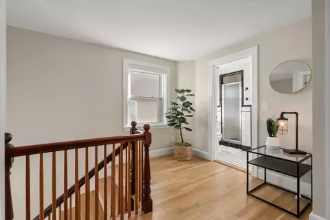 Entry Way - 48 Spring St, Wakefield, MA 01880 photo 2 of 2