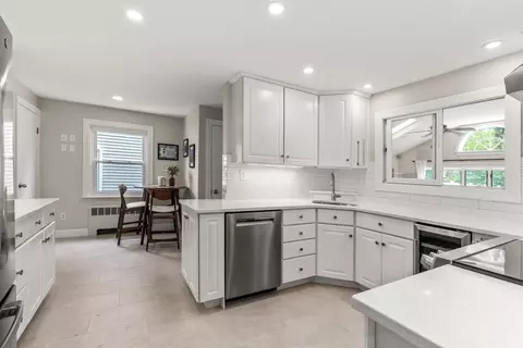 Kitchen - 48 Spring St, Wakefield, MA 01880 photo 2 of 3