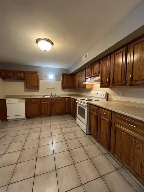 120 Fifteenth #4, Fall River, MA 02720 photo 2