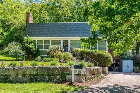 Exterior - 33 Overlook Ave, Dedham, MA 02026 photo 2 of 10