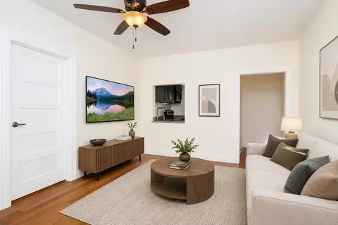 65 Burbank St #17, Boston, MA 02115