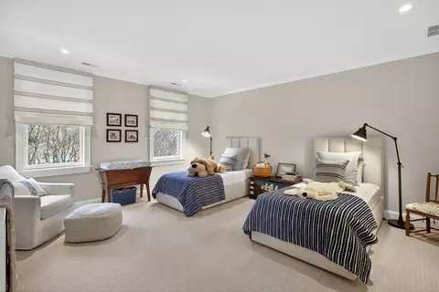 Bedroom - 179 Pineleigh Path, Osterville, MA 02655 photo 5 of 7
