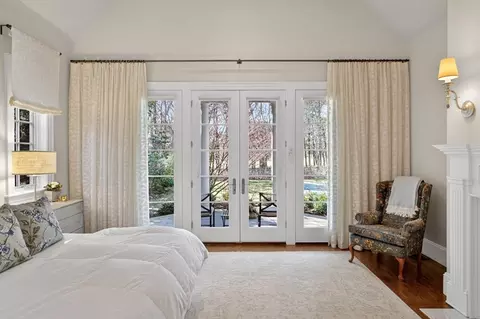 Bedroom - 179 Pineleigh Path, Osterville, MA 02655 photo 2 of 7