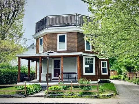 14 Main St, Shelburne, MA 01370