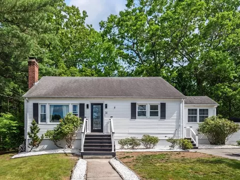 14 Orton St, Worcester, MA 01604