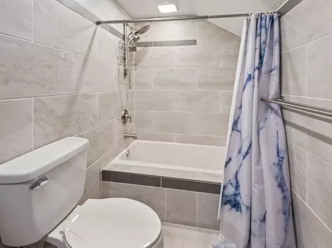 Bath - 14 Orton St, Worcester, MA 01604 photo 3 of 3