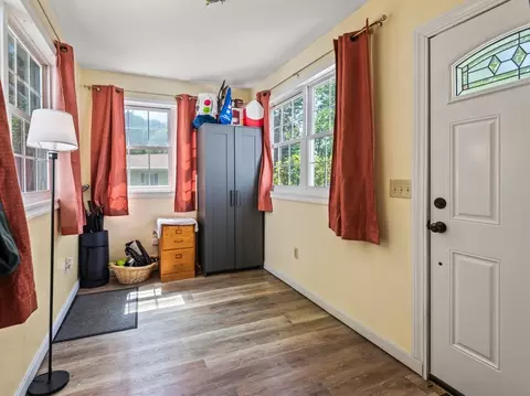 Entry Way - 14 Orton St, Worcester, MA 01604 photo 1 of 2