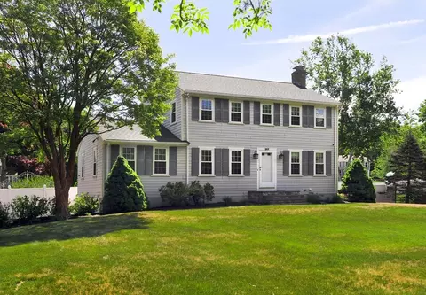 6 Presidents Rd, Hingham, MA 02043