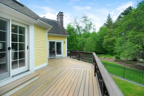 Exterior - 7 Proctor St, Acton, MA 01720 photo 3 of 10