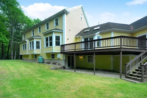 Exterior - 7 Proctor St, Acton, MA 01720 photo 4 of 10