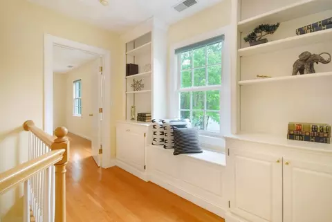 Entry Way - 7 Proctor St, Acton, MA 01720 photo 4 of 4