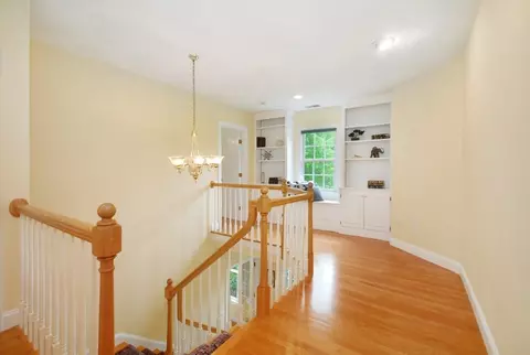 Entry Way - 7 Proctor St, Acton, MA 01720 photo 3 of 4