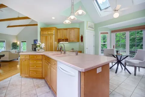 Kitchen - 7 Proctor St, Acton, MA 01720 photo 2 of 4