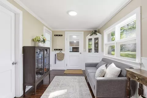 Entry Way - 111 Pleasant St, Ayer, MA 01432 photo 3 of 4