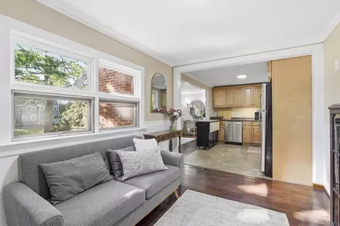 Entry Way - 111 Pleasant St, Ayer, MA 01432 photo 2 of 4