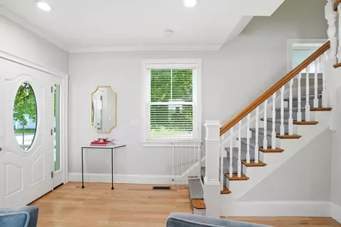 Entry Way - 59 Elm St, Hingham, MA 02043 photo 2 of 7