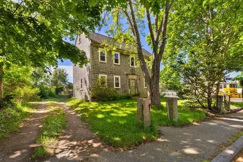 25 Poplar St, Gloucester, MA 01930 photo 4