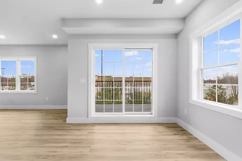 889-895 Grinnell St #2, Fall River, MA 02721 photo 10