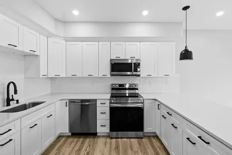 889-895 Grinnell St #2, Fall River, MA 02721 photo 16