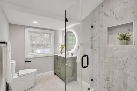 Bath - 20 Riverview St, Dedham, MA 02026 photo 3 of 5
