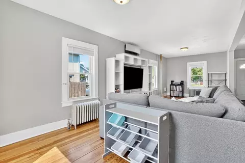 7 Maple St, Ludlow, MA 01056 photo 10