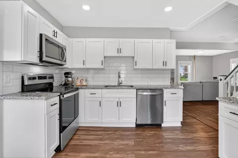 7 Maple St, Ludlow, MA 01056 photo 16