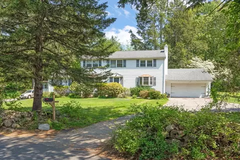 122 Sandy Valley Rd, Dedham, MA 02026 photo 2