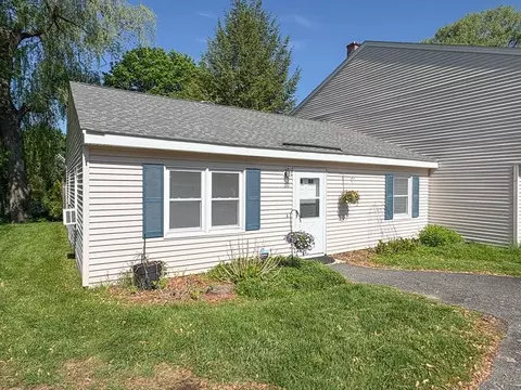 103 Main St #10, Pepperell, MA 01463