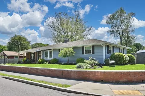Exterior - 4 Andover Rd, Beverly, MA 01915 photo 2 of 5