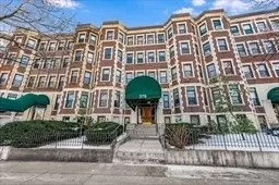 378 Riverway #THREE, Boston, MA 02115