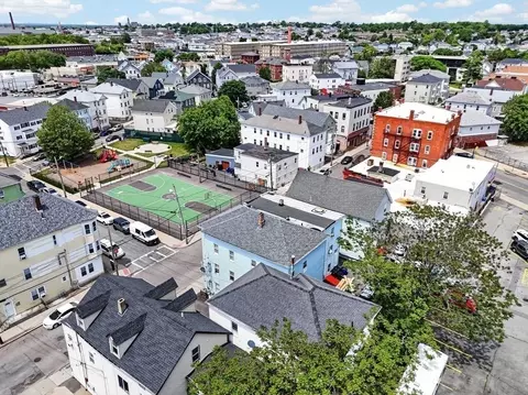 View/Area - 182 Quequechan St, Fall River, MA 02723 photo 5 of 7