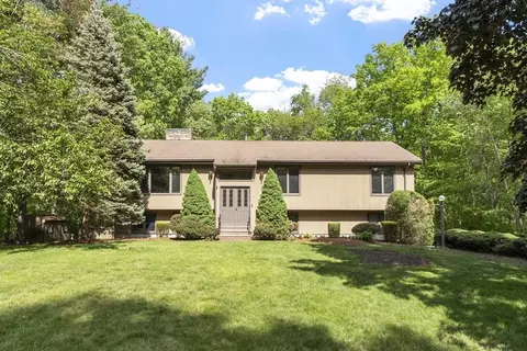 4 Douglas Ave, Wilmington, MA 01887