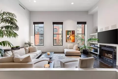 201 Newbury St #202, Boston, MA 02116