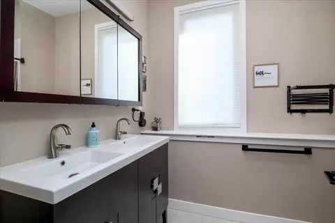 Bath - 145 W River St, Upton, MA 01568 photo 5 of 6