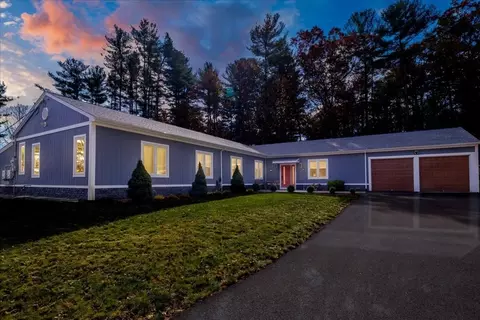 145 W River St, Upton, MA 01568