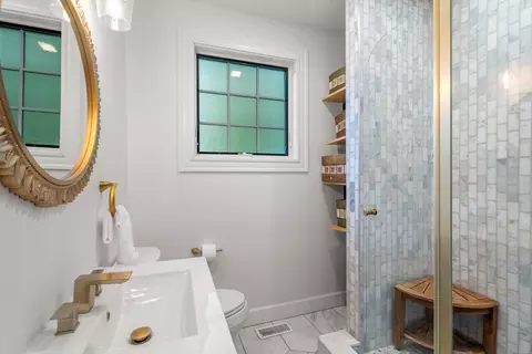Bath - 295 Gardner St, Hingham, MA 02043 photo 1 of 6