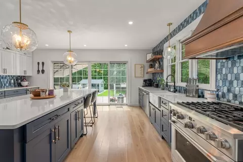 Kitchen - 295 Gardner St, Hingham, MA 02043 photo 5 of 5
