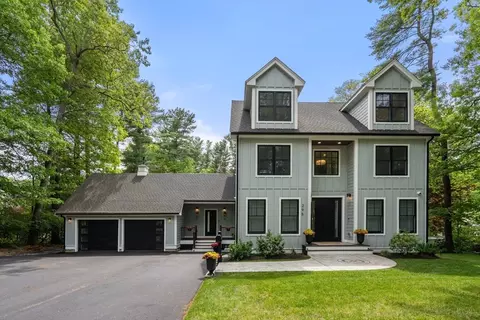 Exterior - 295 Gardner St, Hingham, MA 02043 photo 1 of 8