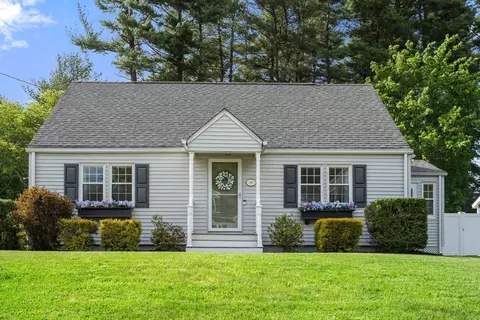 15 Marie St, Tewksbury, MA 01876