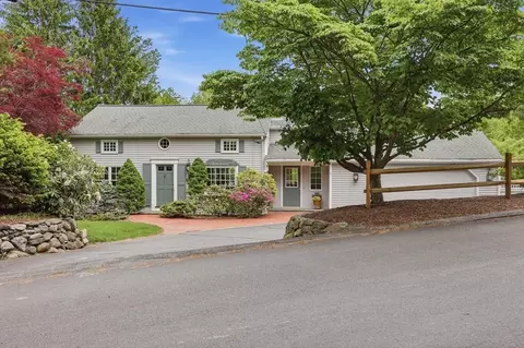 2 Lyons St, Westborough, MA 01581