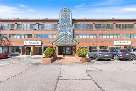 58 Merrimac St #3-5, Newburyport, MA 01950