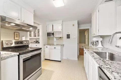 Kitchen - 11 Whitla Dr, Worcester, MA 01604 photo 3 of 5