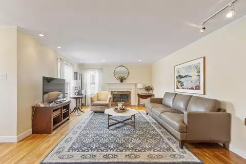 Living - 11 Whitla Dr, Worcester, MA 01604 photo 1 of 3