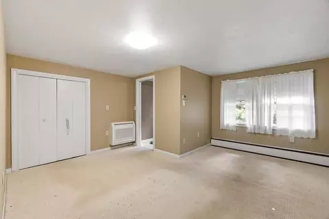 Bedroom - 11 Whitla Dr, Worcester, MA 01604 photo 2 of 2