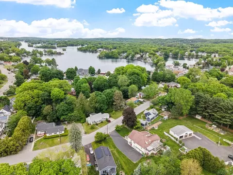 View/Area - 11 Whitla Dr, Worcester, MA 01604 photo 3 of 5