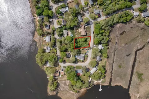 4 Wren Ter, Wareham, MA 02571 photo 2
