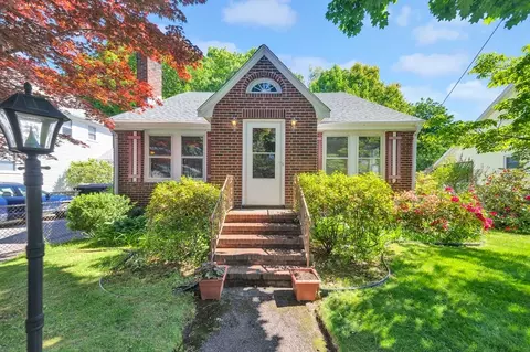 15 Berkeley St, Arlington, MA 02474
