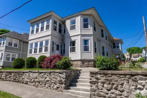 539-541 S Broadway, Lawrence, MA 01841