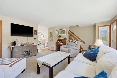Living - 3 Highcrest Park #3, Webster, MA 01570 photo 2 of 4